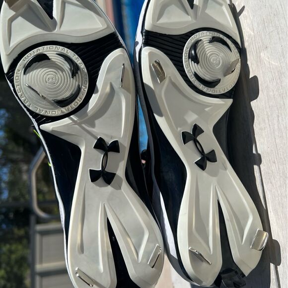 Under Armour Men's Yard MT Baseball Cleats Size 8 - Picture 8 of 8